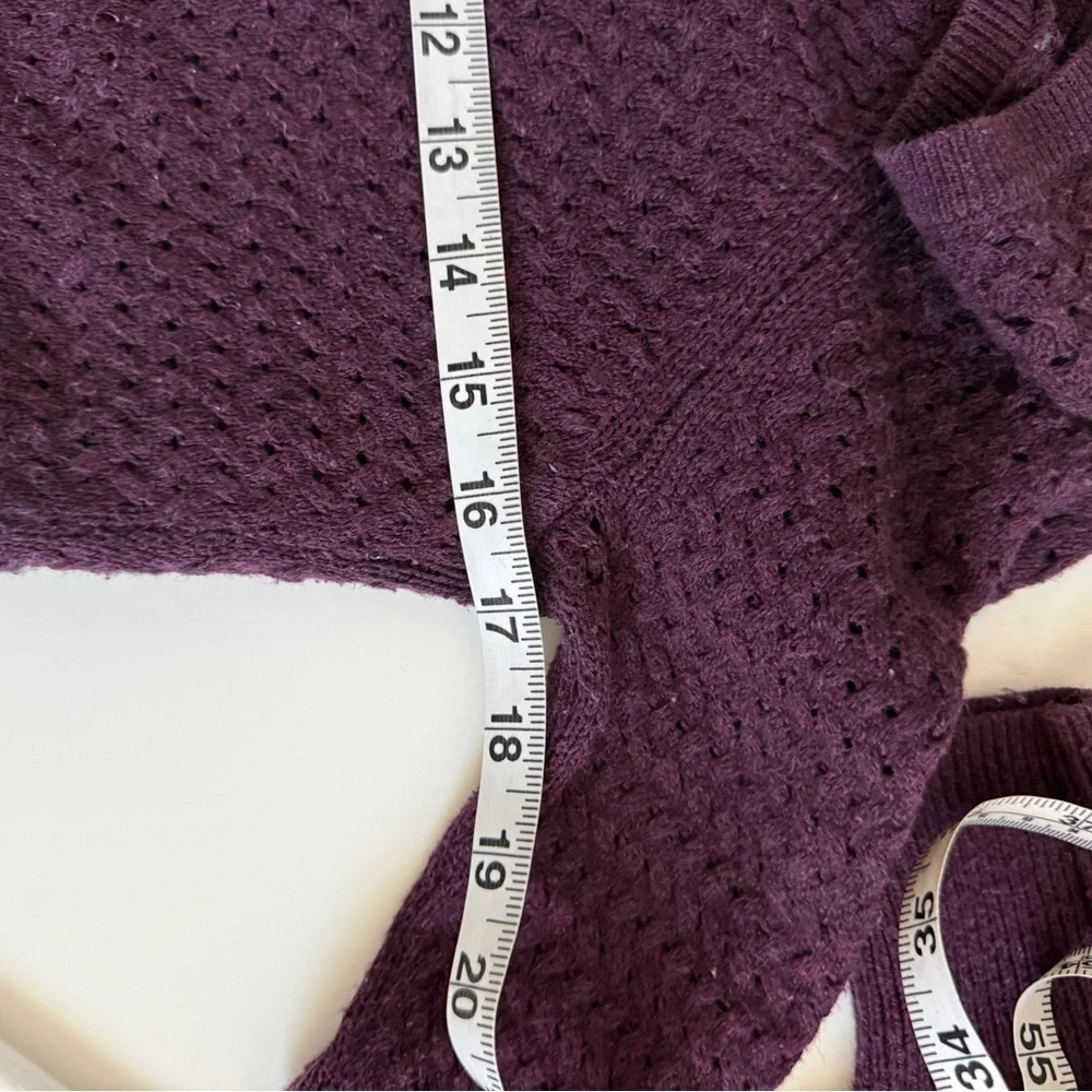 American Eagle Plum Open Knit Y2K form fit Purple Sweater